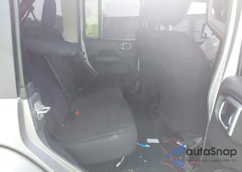 2020 Jeep Wrangler Unlimited Sahara 4X4 from USA, damaged, VIN 1C4HJXEN5LW235153